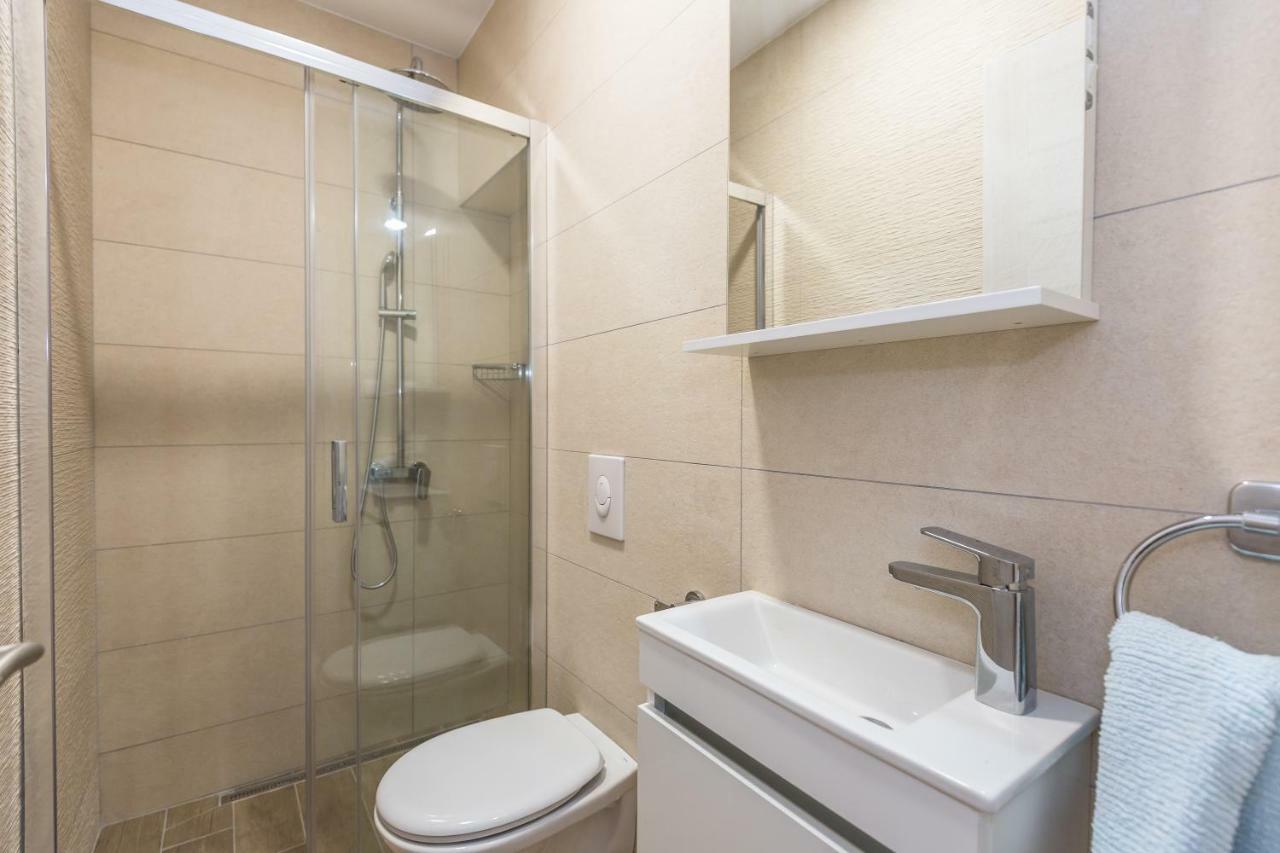 Ferienwohnung Acoustic Makarska Exterior foto